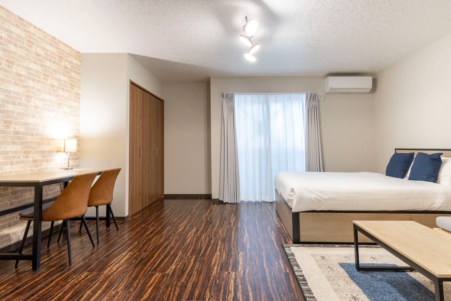 同じ物件の部屋写真: ☆9月末滞在までの特価賃料!☆ 人気のなんばエリアまで徒歩圏内!/コンビニ・飲食店至近/大阪ハウス新館201