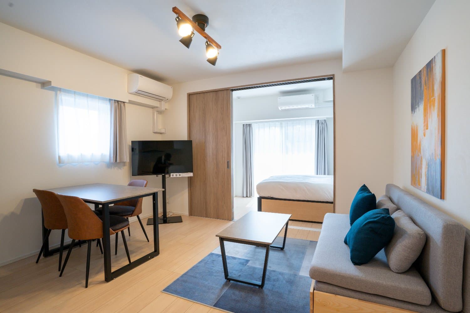 11-minute walk from Honjo-Azumabashi Station / Simple and clean designer apartment / Suitable for short-term to long-term stays / Urban Park Honjo-Azumabashi 405