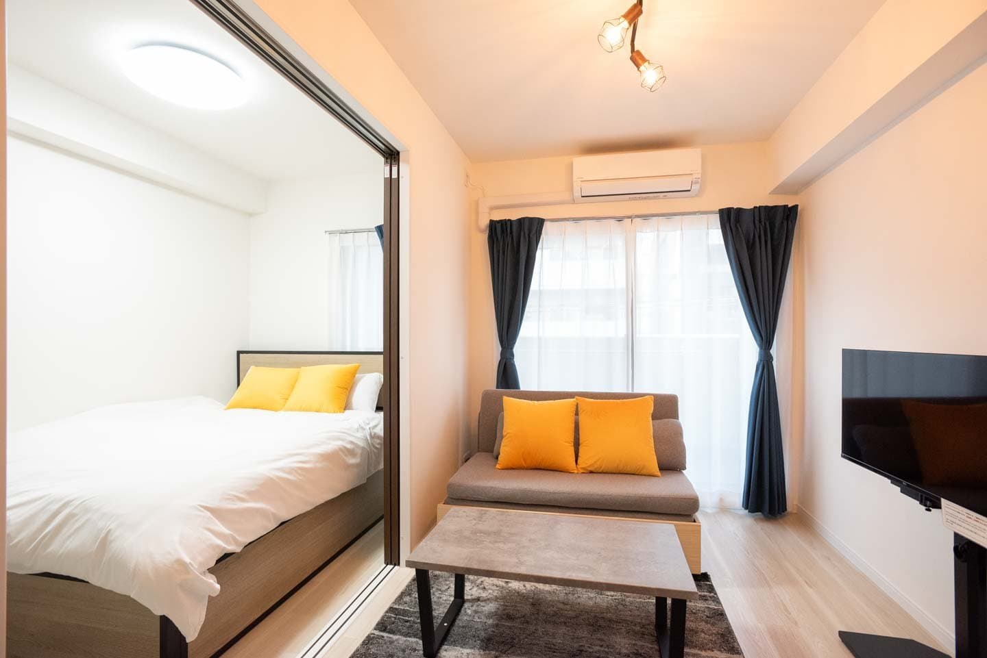 Within walking distance of Shin-Osaka Station / Designer property / Free Wi-Fi / Art Shin-Osaka West 205