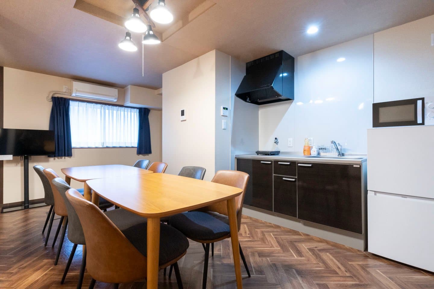 便利な京橋駅から6分/飲食店・商業施設至近/メゾネット/アリタマンション京橋12