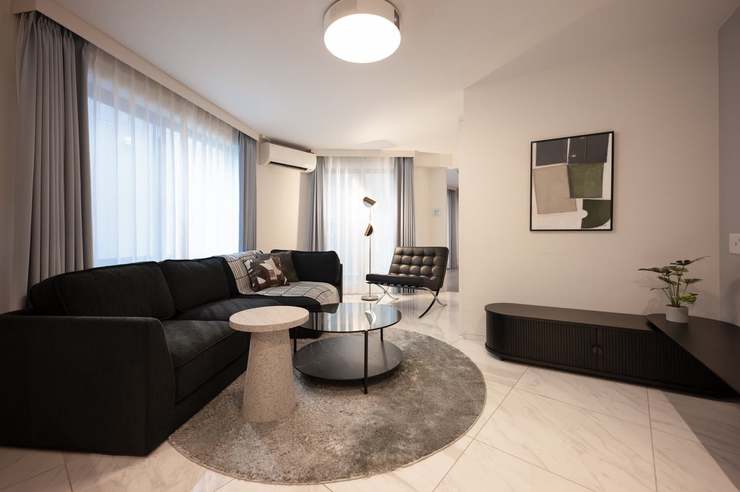 Furniture updated in September 2026 / 3-minute walk from Akasaka Station / Popular Minato Ward location / High-end unit featuring modern interior design and furnishings /Bonheur Akasaka 201