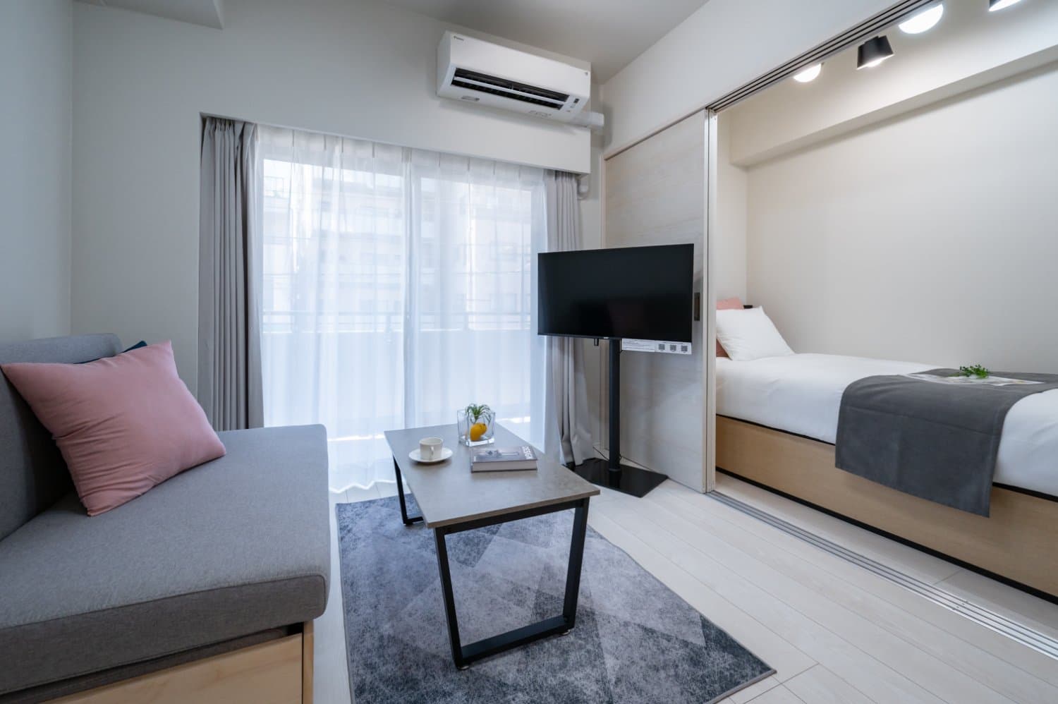 Within walking distance of Tokyo Skytree / 4-minute walk to the nearest station / Perfect for sightseeing / Daffitto Oshiage II 205