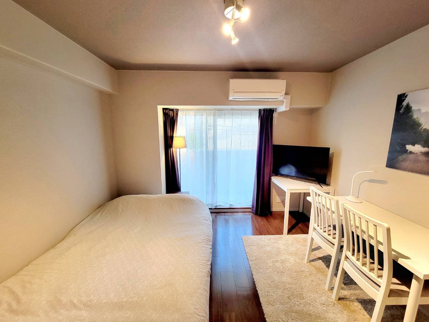 Within walking distance of Osaka Station! / Auto-lock / Wi-Fi available / INT OSAKA Shin-Umeda Central Hills 203