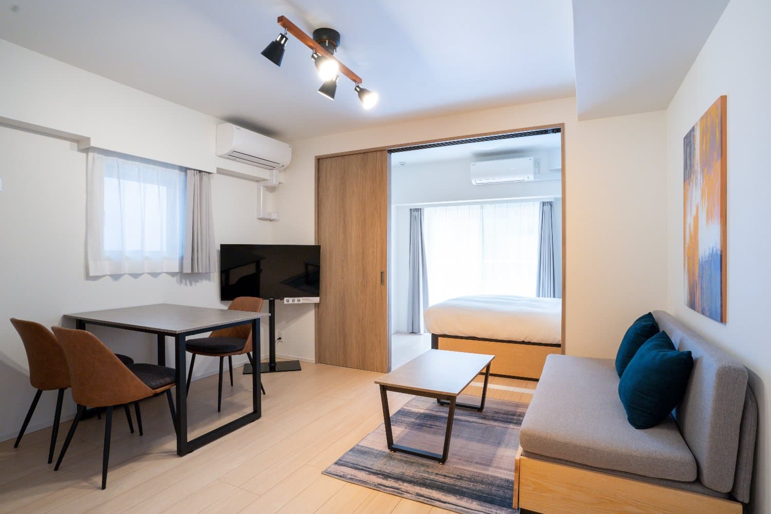 11-minute walk from Honjo-Azumabashi Station / Simple and clean designer apartment / Suitable for short-term to long-term stays / Urban Park Honjo-Azumabashi 205