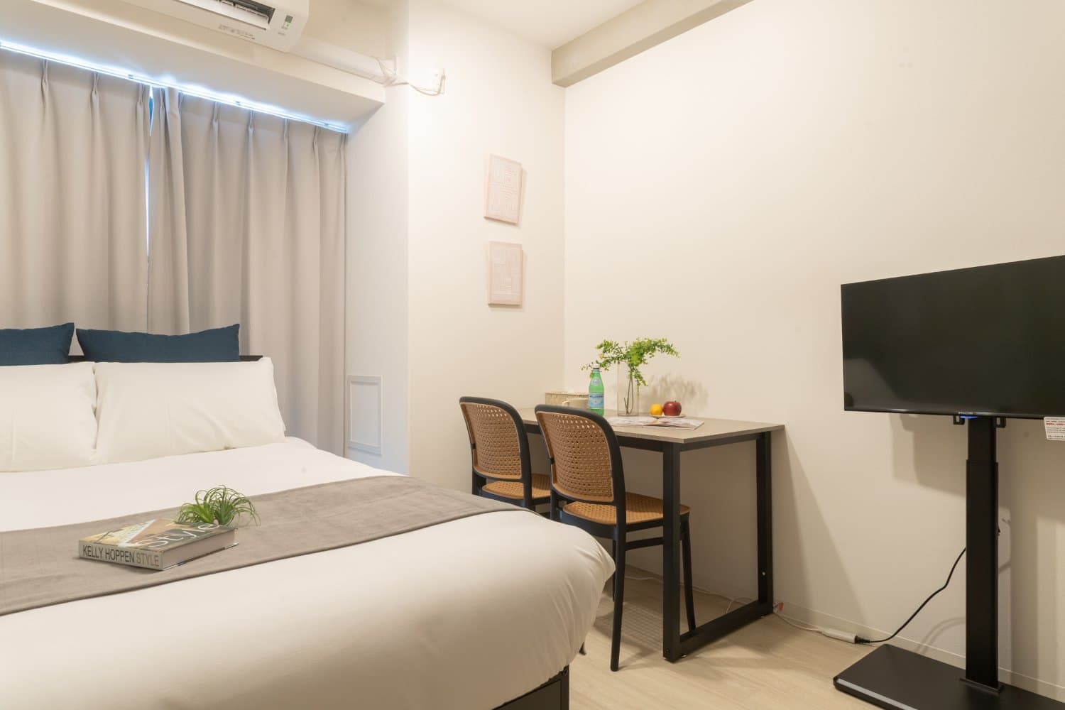 6-minute walk from Higobashi Station / Convenient access to major areas / Fully furnished with appliances / Valore Kyomachibori 503