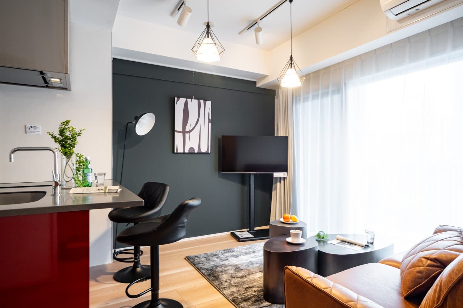 Furniture updated in August 2026 / 5-minute walk from Akasaka-mitsuke Station / Apartment featuring high-end, vintage-style furniture /Creazione Akasaka 801
