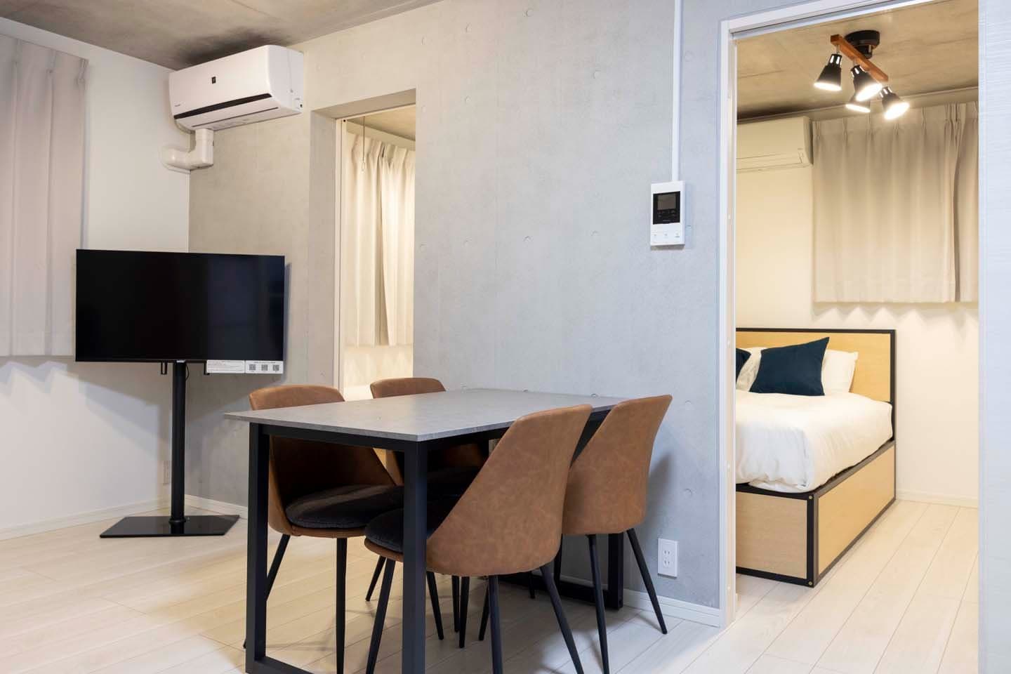 ☆Special rates until the end of September!☆交通便利、距离车站步行5分钟/安全完善/宽敞的双人床!/Wellsquare ism Honancho 102
