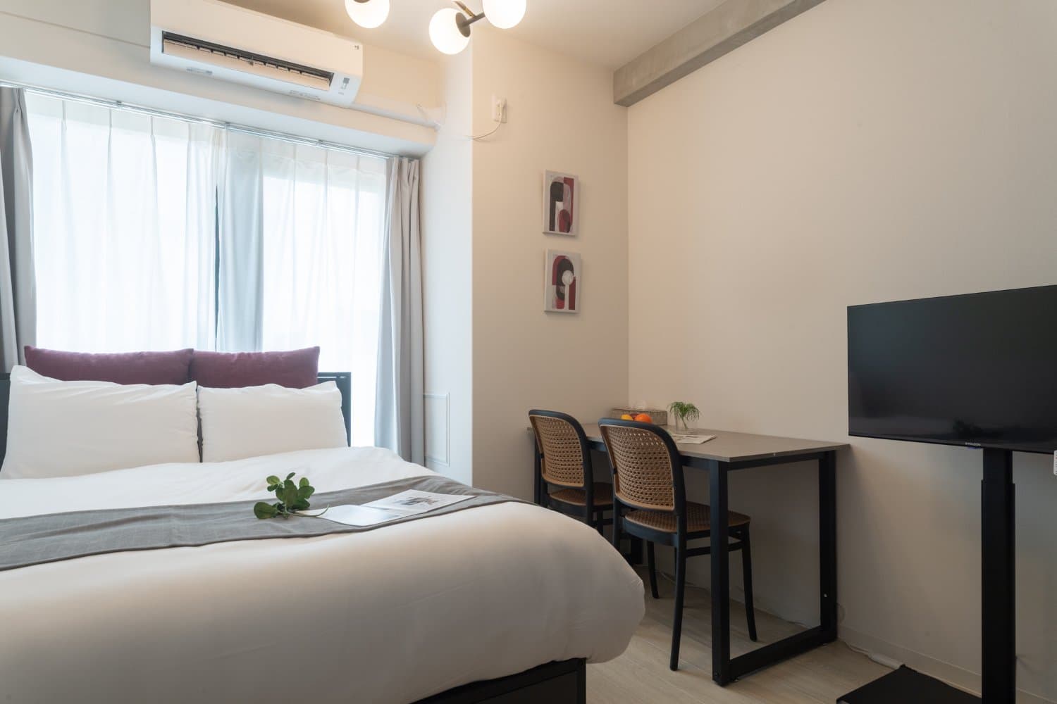 6-minute walk from Higobashi Station / Convenient access to major areas / Fully equipped with furniture and appliances/Valore Kyomachibori 803