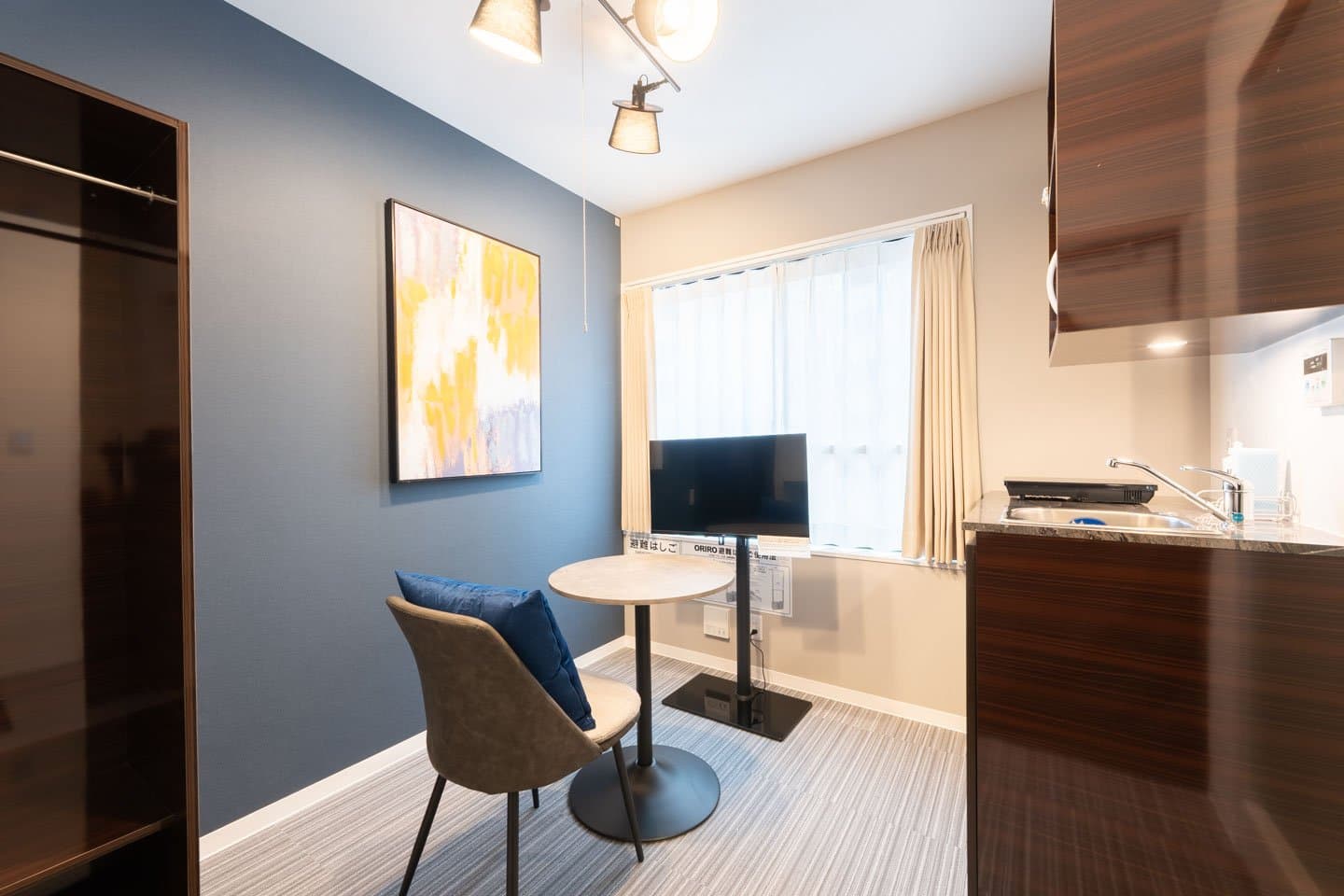 Popular Ebisu area / Excellent access / Newly built / Fully furnished with furniture and appliances / The Sanctus Ebisu 305
