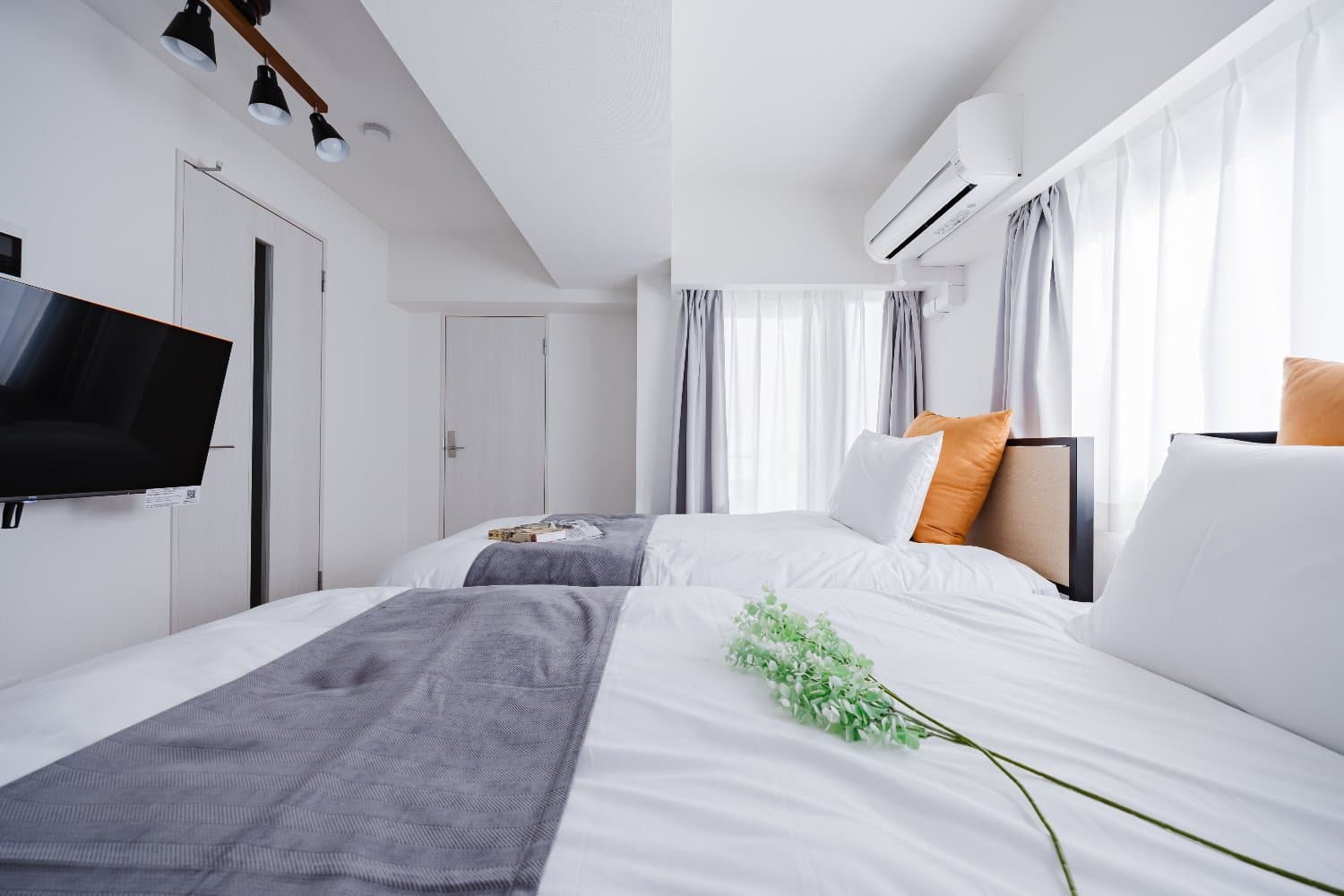 Near Tokyo Skytree / Excellent access / Built in 2022 / Fully furnished with furniture and appliances / Sky Kinshicho 903