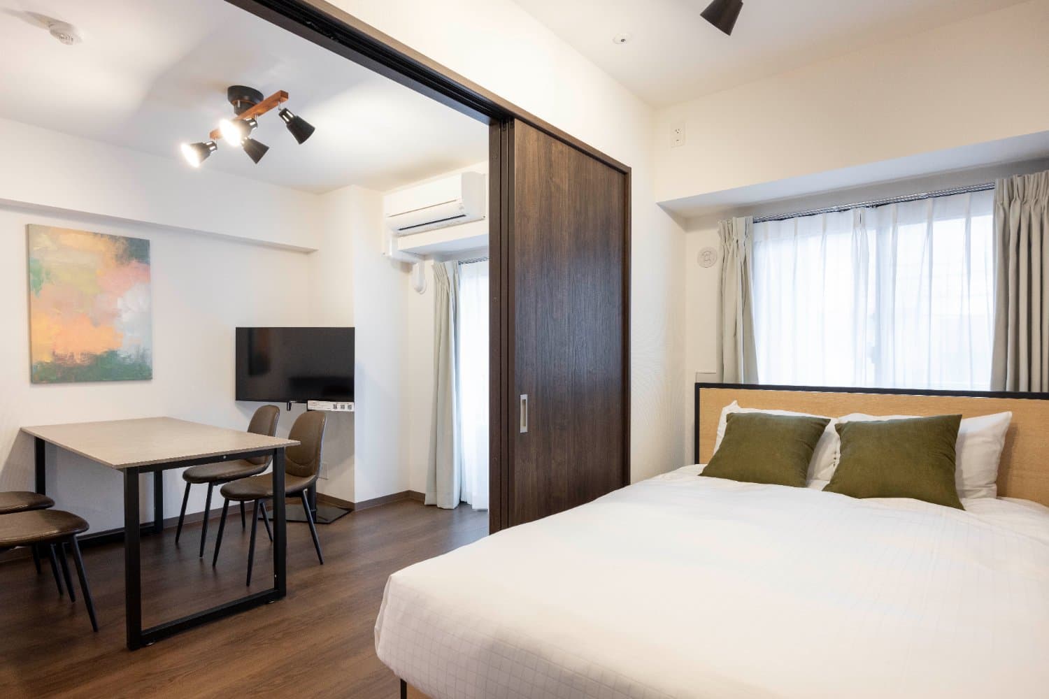 Stylish and calm interior / Conveniently located just a 3-minute walk from Ryogoku Station / The Parkcross Ryogoku Midori 901