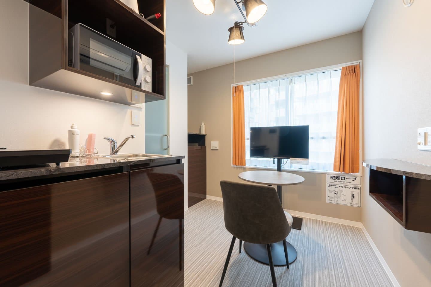 Popular Ebisu area / Stylish new building / Excellent security / The Sanctus Ebisu 204