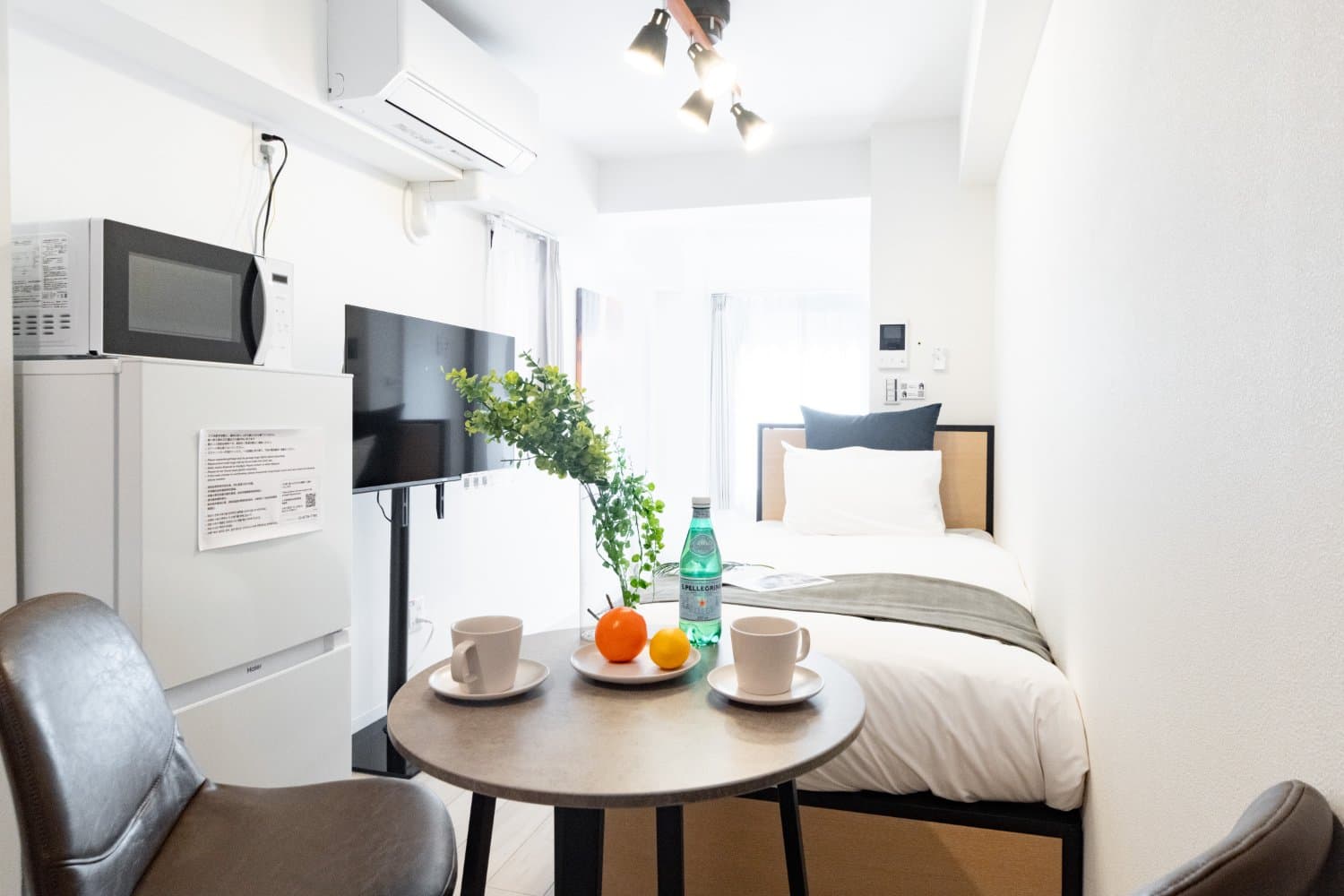 ☆Special rates until the end of September!☆从车站步行4分钟!搭乘巴士一站即可到达池袋/2025 年建成的美丽房间/家具和电器/提供免费 Wi-Fi/GLICION Oji 102