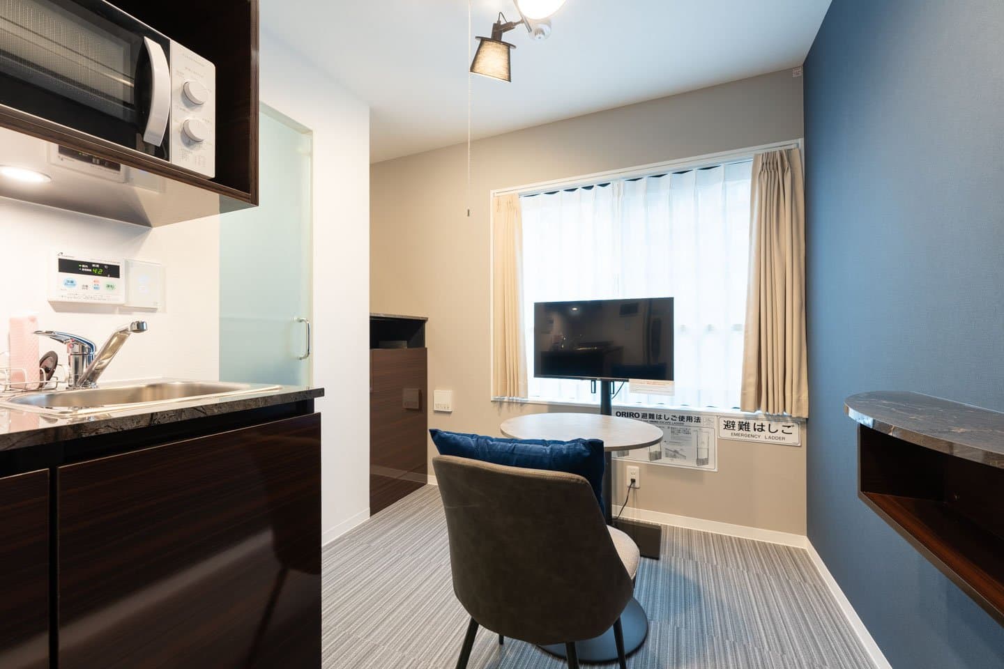 Popular Ebisu area / Excellent access / Newly built / Fully furnished with furniture and appliances / The Sanctus Ebisu 304