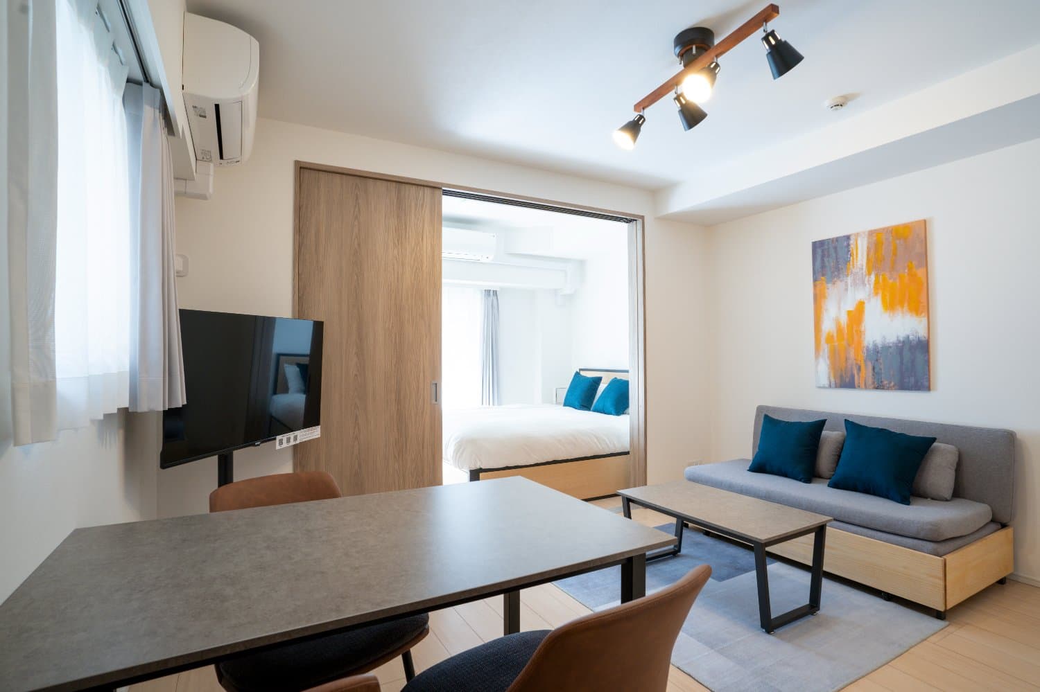 11-minute walk from Honjo-Azumabashi Station / Simple and clean designer apartment / Suitable for short-term to long-term stays / Urban Park Honjo-Azumabashi 305