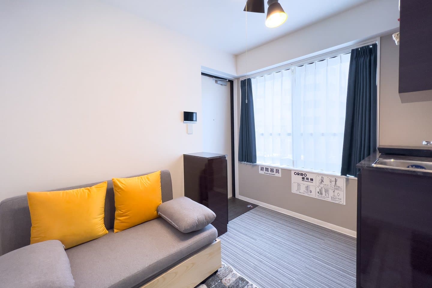 Popular Ebisu area / Excellent access / Newly built / Fully furnished with furniture and appliances / The Sanctus Ebisu 402