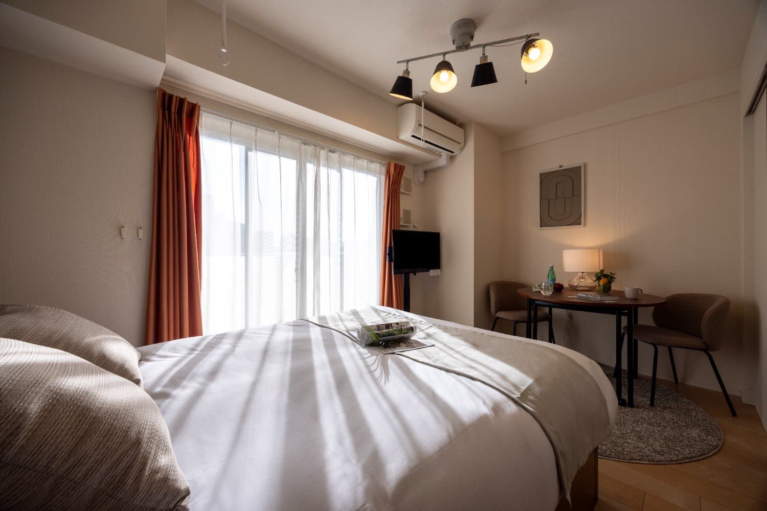 【Furniture updated in August 2026!】 8-minute walk from Kagurazaka Station / Ideal base for business or sightseeing / Room featuring a brown color scheme /KISETSU Kagurazaka 702