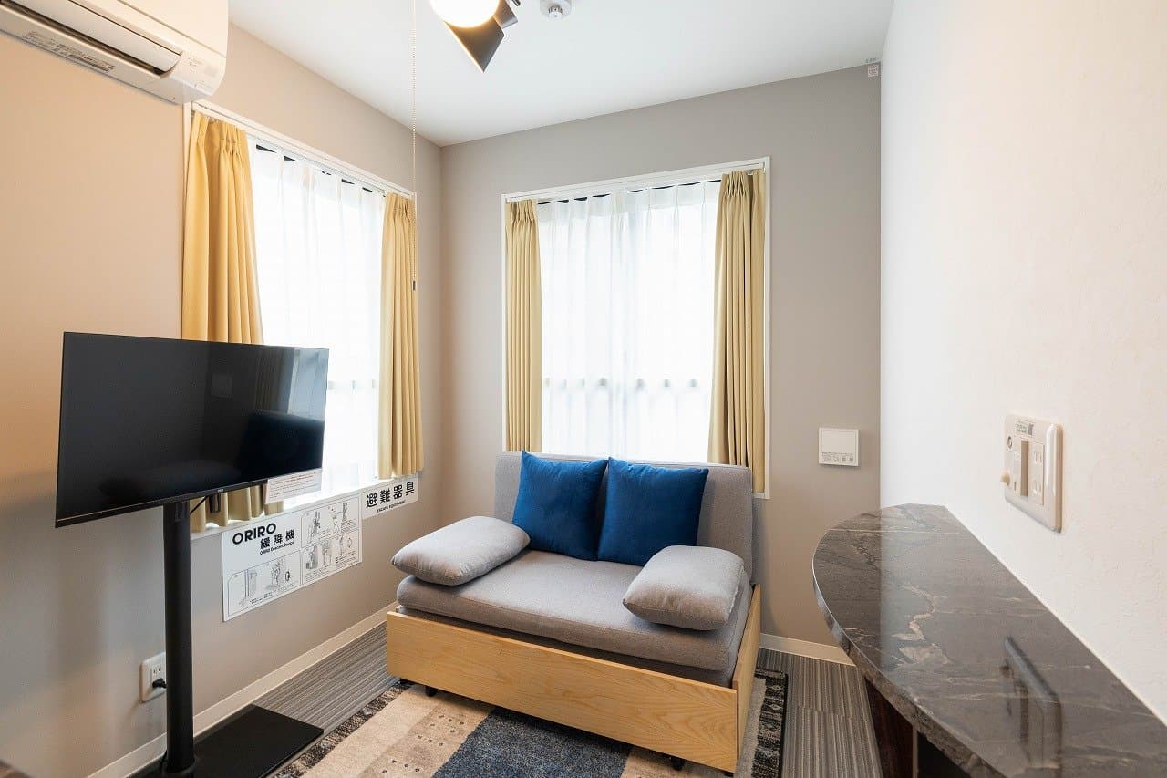 Popular Ebisu area / Excellent access / Newly built / Fully furnished with furniture and appliances / The Sanctus Ebisu 403