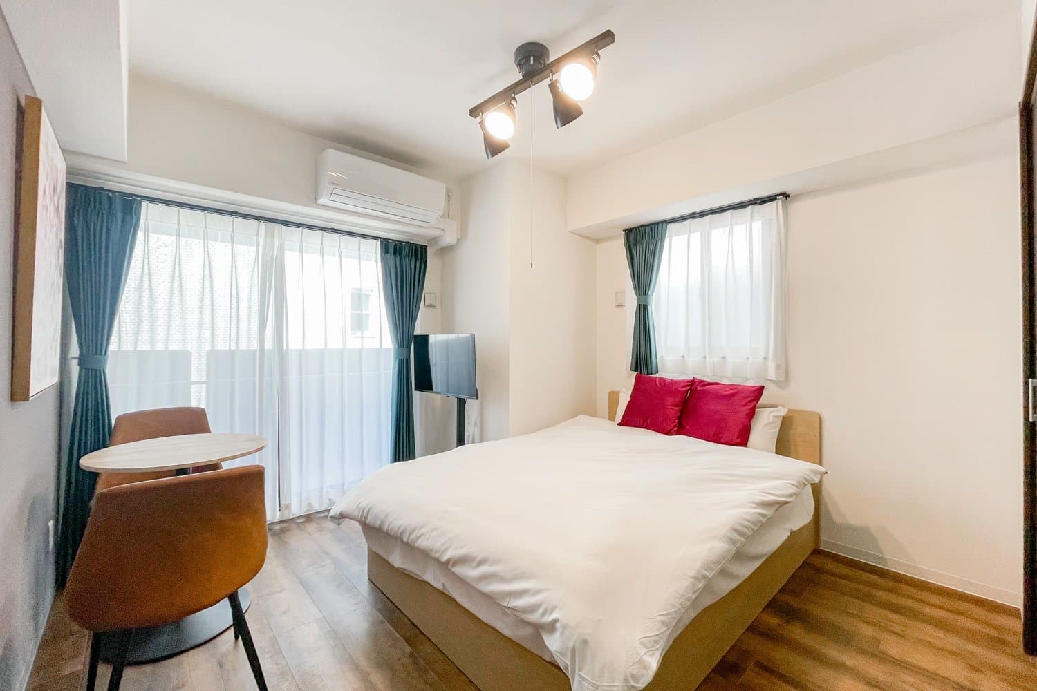 Prime location in downtown Osaka #Within walking distance of Dotonbori #Excellent security / Grandia Shinsaibashi 401