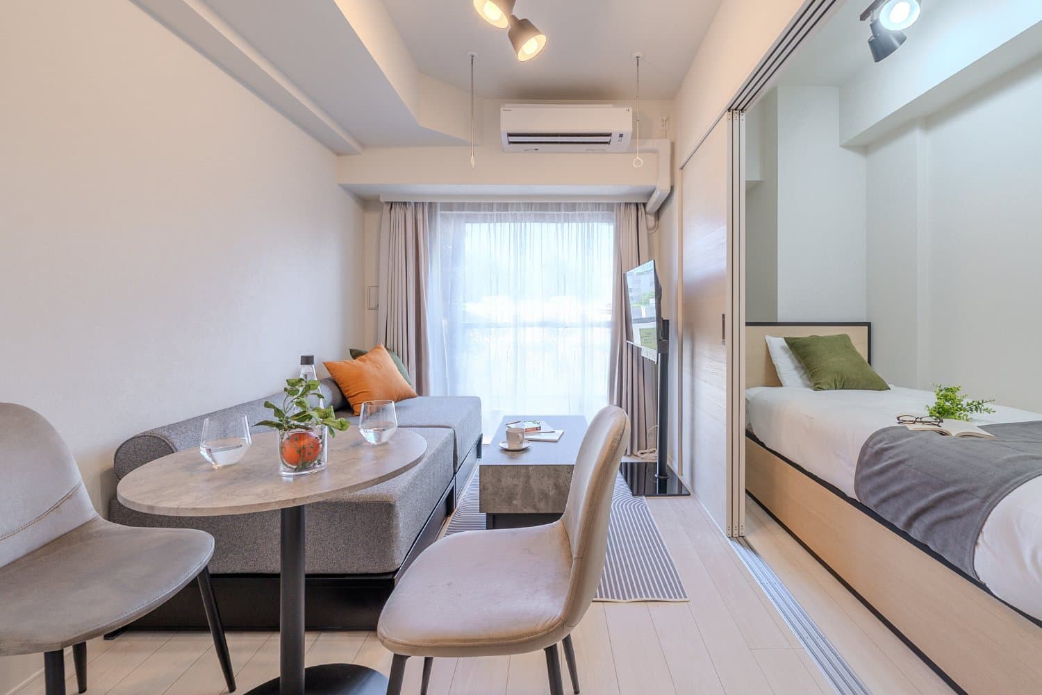 Within walking distance of Tokyo Skytree / 4-minute walk to the nearest station / Perfect for sightseeing / Daffitto Oshiage II 702