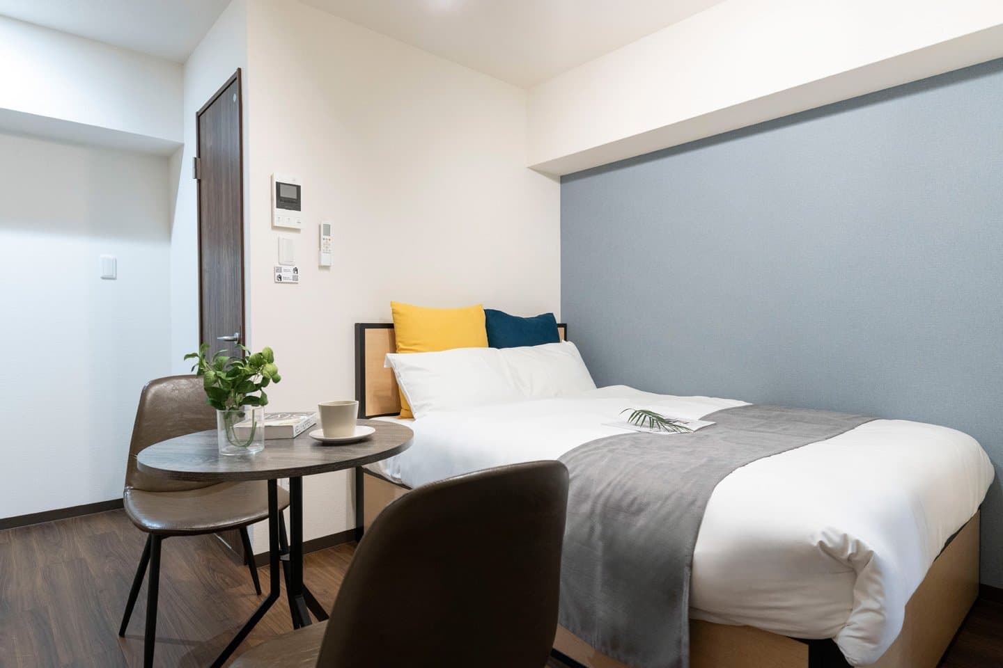 1 minute walk from the station! 5 minute walk from Shinsaibashi Station / Excellent access / Popular Horie area / Valore Kitahorie 904